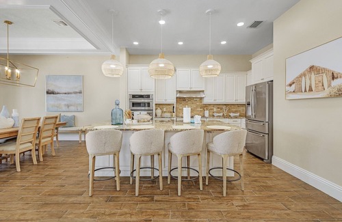 Mid Island House | 3132-3134 Gulf-Front 10BR Estate: Private Pools, Spas, Views