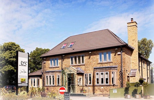 Lepton Hotel | 315 Bar and Restaurant