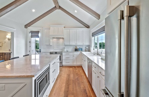 Kedron House | 32 Acre Farm at Maven Stables ｜Spring Hill