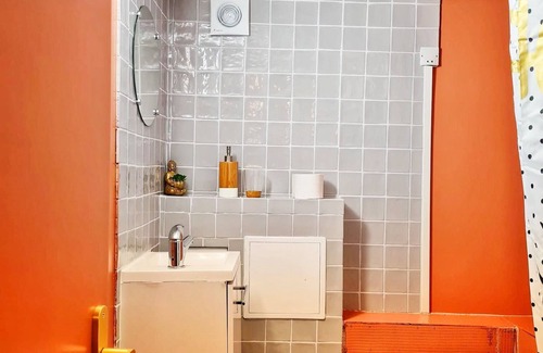 Pierrefitte-sur-Seine Apartment | 32 m2 apartment near Paris, metro line 13 Saint Denis University station.