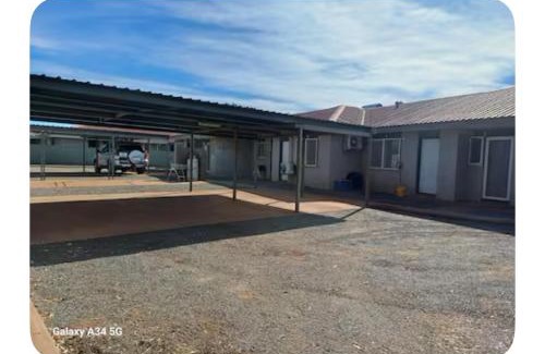 Pegs Creek Apartment | 32B frinderstein