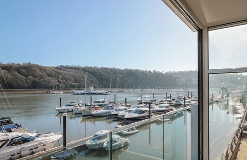 Dartmouth Cottage | 33 DART MARINA in Dartmouth