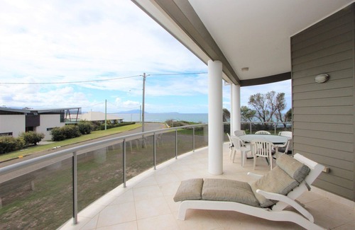 Crowdy Head House | 33 Pacific Drive, Crowdy Head