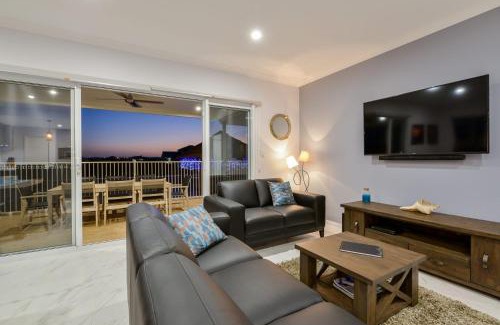 Exmouth House | 34 Madaffari Drive - Pool and Jetty