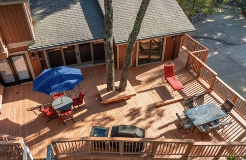 Afton House | 342 m² House ∙ 4 bedrooms ∙ 14 guests