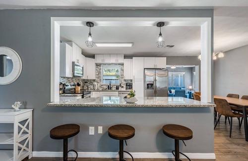 Largo House | 3442 Azalea Pl Summar