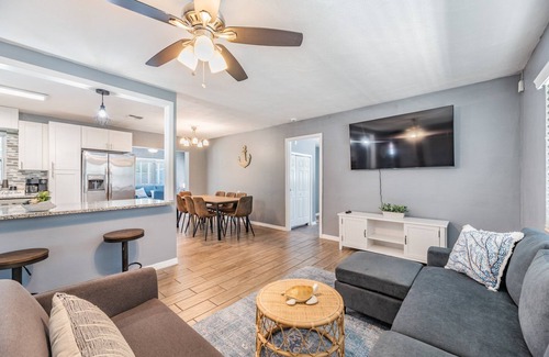 Largo House | 3442 Azalea Pl Summar