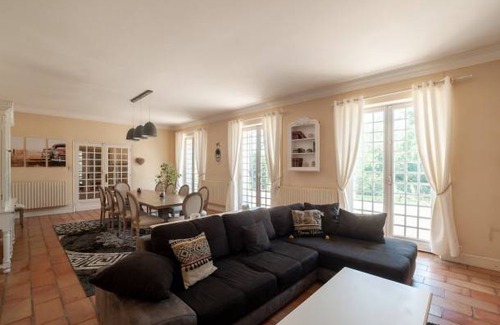 Vianne House | 345 m² House ∙ 5 bedrooms ∙ 11 guests