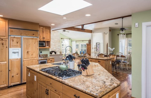 Del Rey Oaks House | 3485 Avalon by the Sea ~ Huge Gourmet Kitchen!