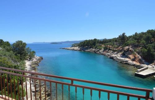 Cove Basina (Jelsa) Apartment | 35 m² Apartment ∙ 1 bedroom ∙ 3 guests