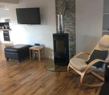 Isle of Lewis House | 35 Newvalley