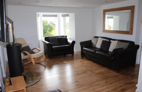 Isle of Lewis House | 35 Newvalley