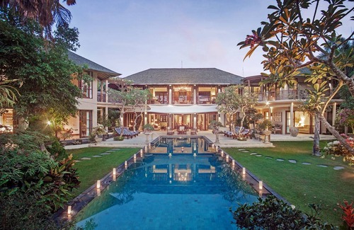 Berawa Villa | 350 m² Villa ∙ 1 bedroom ∙ 2 guests