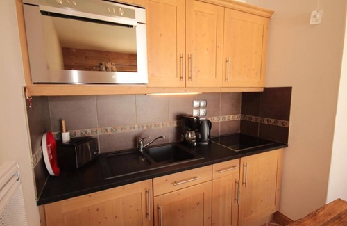 Bisanne 1500 Apartment | 350m from shops, Ground floor, view panoramic, swimming pool, terrace, parking, tv, ski locker, 32m²