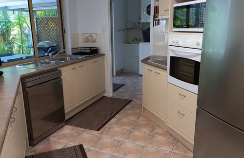 Rainbow Beach House | 36 Cypress Avenue - Rainbow Beach