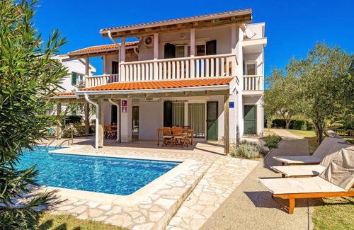 Rab Apartment | 36 m² Apartment ∙ 1 bedroom ∙ 4 guests