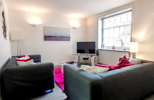 Montpellier Apartment | 36 Montpellier Villas, Cheltenham - Hidden gem in the centre of Montpellier