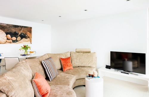 Newquay City Centre Apartment | 37 Rocklands-Stunning penthouse with private terrace, spectacular views, lift and secure parking