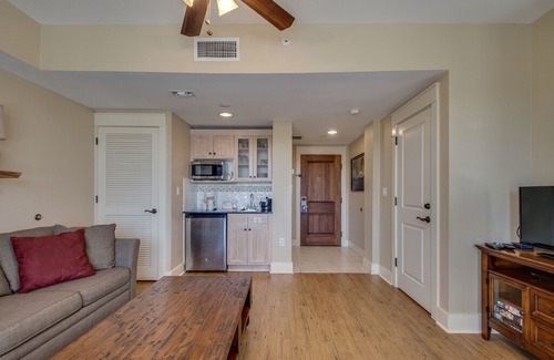 Baytowne Wharf Apartment | #371 Observation Point South in Miramar Beach