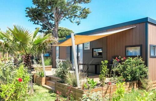 Les Cabanes de Fleury Other | 38 m² Accommodation ∙ 3 bedrooms ∙ 6 guests