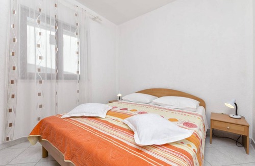 Pirovac Apartment | 38 m² Apartment ∙ 1 bedroom ∙ 4 guests