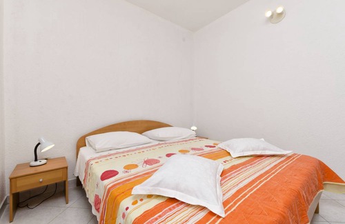 Pirovac Apartment | 38 m² Apartment ∙ 1 bedroom ∙ 4 guests