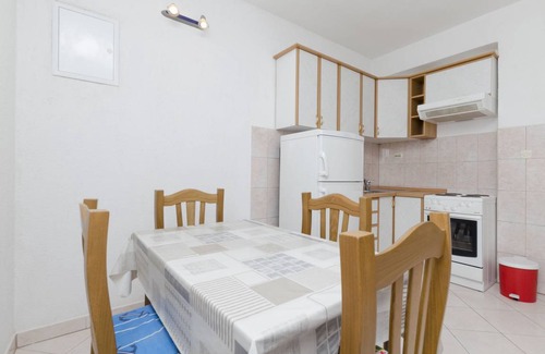 Pirovac Apartment | 38 m² Apartment ∙ 1 bedroom ∙ 4 guests