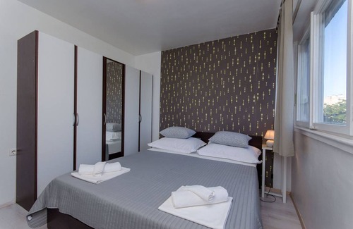 Split Apartment | 38 m² Apartment ∙ 1 bedroom ∙ 2 guests