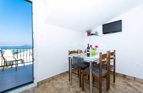 Municipality of Trogir Apartment | 38 m² Apartment ∙ 2 bedrooms ∙ 5 guests