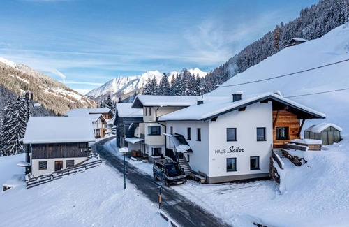 See Apartment | 38 m² Apartment ∙ 2 bedrooms ∙ 4 guests