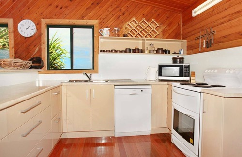 Coolum Beach House | 38 Pacific Terrace, Coolum Beach