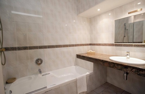 Walmer House | 39 on Church Guesthouse and Conferencing