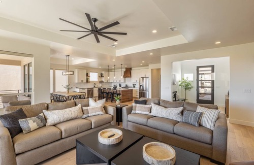 St. George House | 392 m² House ∙ 6 bedrooms ∙ 14 guests