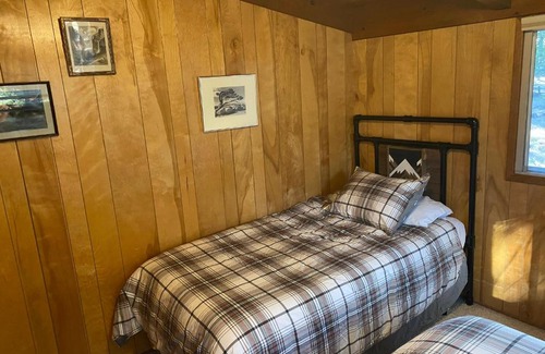 North Wawona Ski Chalet | 3A Cutters Edge