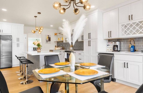 Lakeland South House | 3b2b Upper Unit with Spectacular Lake Views