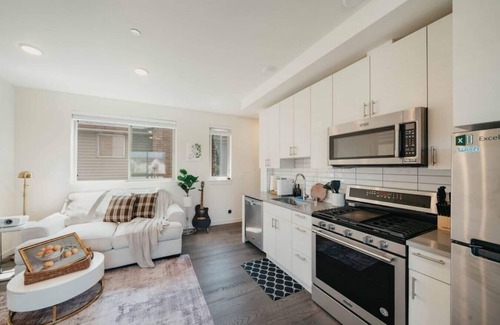 Lawton Park House | 3b3b Beautiful House/1 min to Discovery Park
