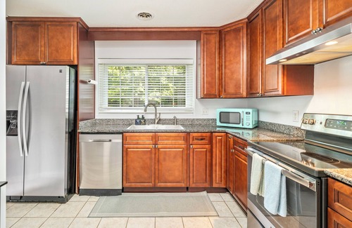 North Raleigh House | 3bd/Centrally located/stylish/North Hills/PNC arena/Crabtree Valley Mall