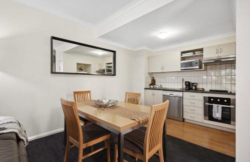 Northbridge Apartment | 3BDR 2BTH 1PRK - Northbridge Townhouse