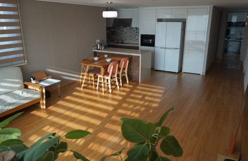 Jungnim-dong Condo | 3Bed 2Bath Condo, Seoul Tower View, 400m from Seoul Station