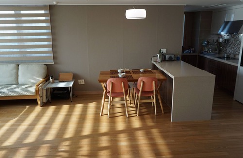 Jungnim-dong Condo | 3Bed 2Bath Condo, Seoul Tower View, 400m from Seoul Station
