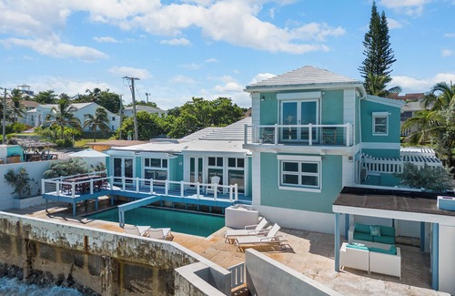 Gambier Villa | 3Bed Beach Home with Pool