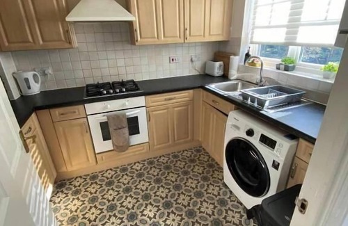 Maidstone House | 3Bed Maidstone Stay - WiFi, Parking, London Access
