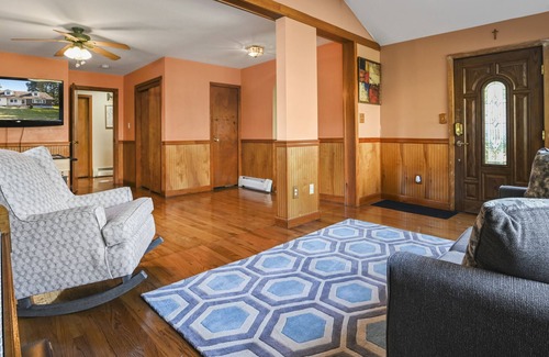 East Stroudsburg House | 3Bedroom 3Bathroom Pocono Beauty In the heart of the Poconos.