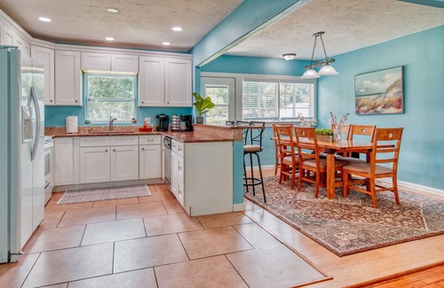 West Bradenton House | 3BR/2.5BA Beach Home near Sand & Sunsets