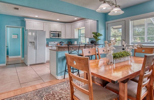 West Bradenton House | 3BR/2.5BA Beach Home near Sand & Sunsets