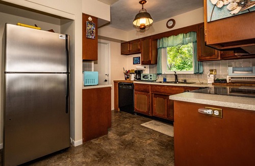 Nashville House | 3BR, 2BA