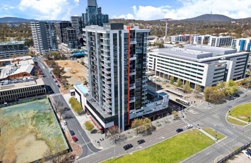 Belconnen Apartment | 3BR 3BA Next to Mall & Govt Hub with Pool and Gym