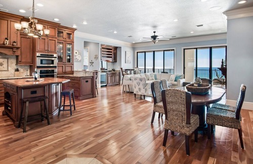 Miramar Beach Condo | 3BR/3BA ~ ON THE BEACH! Sleeps 9 ~ Huntington By The Sea