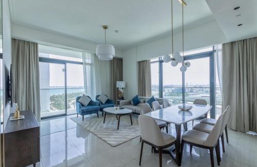 Muharraq House | 3BR Apartment with City and Beach Views at Address Residences Marassi