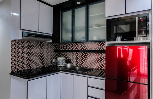 Tangerang Apartment | 3BR Apartment with Pool View at M-Town Residence